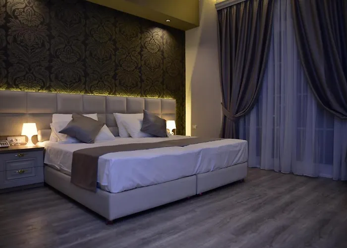 Hotel The King 4*