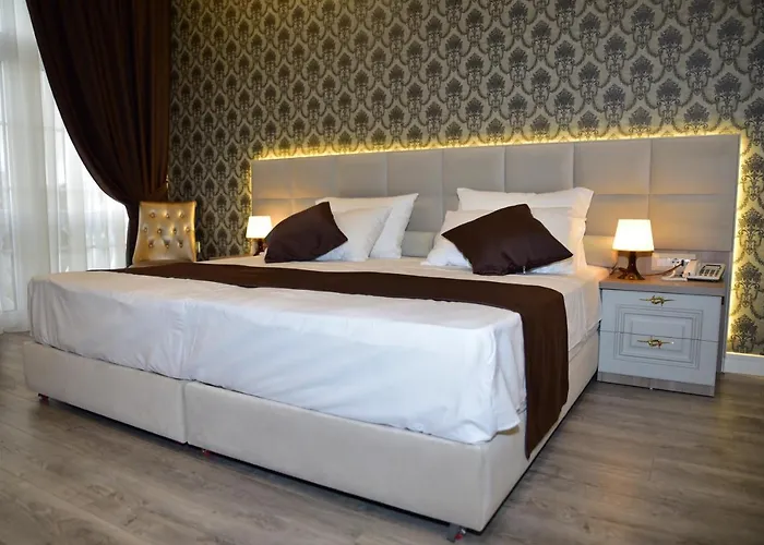 The King Hotel 4*