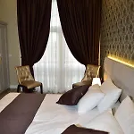 The King Hotel Berxull