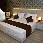 The King Hotel