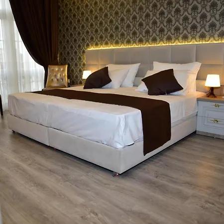 The King Hotel