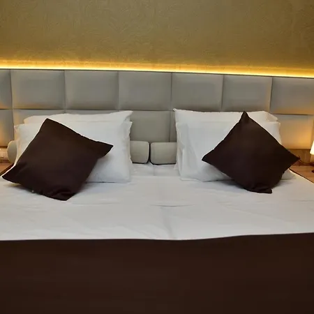 The King Hotel