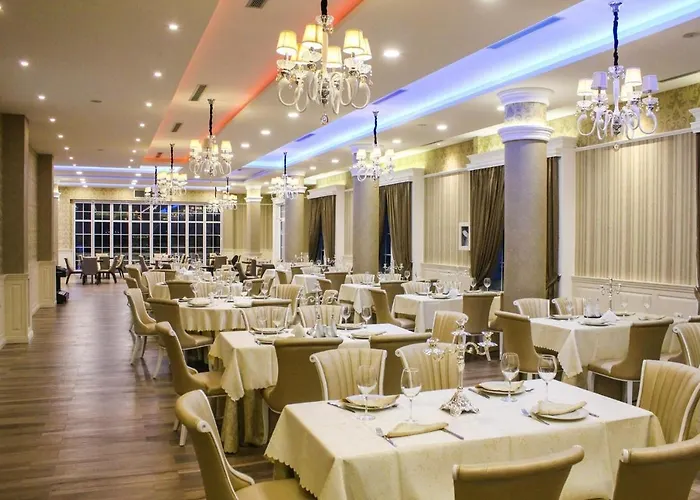 ホテル The King 4*