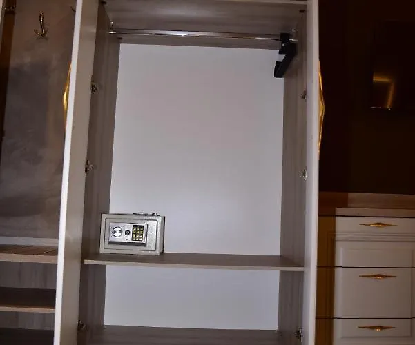 ホテル The King Bërxull